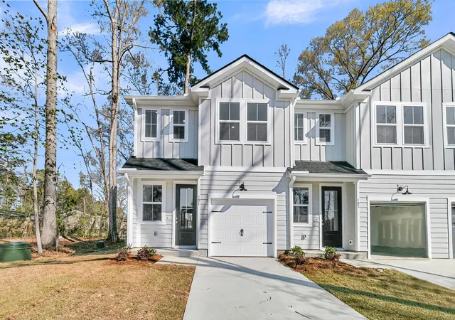Photo 1 of Townhouse for sale at 147 Berry Shls Dr, Summerville, SC 29485 | MLS# 26020941 | Listing updated on 2026-09-13