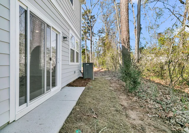 Photo 3 of Townhouse for sale at 147 Berry Shls Dr, Summerville, SC 29485 | MLS# 26020941 | Listing updated on 2026-09-13