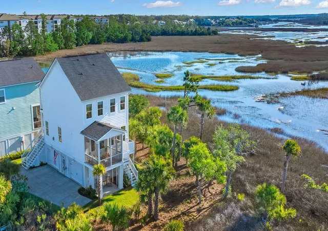 Photo 1 of Single family home for sale at 935 Governors Cay Cir, Daniel Island, SC 29492 | MLS# 26014617 | Listing updated on 2026-09-15