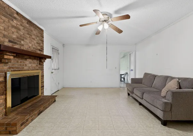 Photo 4 of Single family home for sale at 2572 Spring Valley Cir, Orangeburg, SC 29118 | MLS# 25033184 | Listing updated on 2025-12-31
