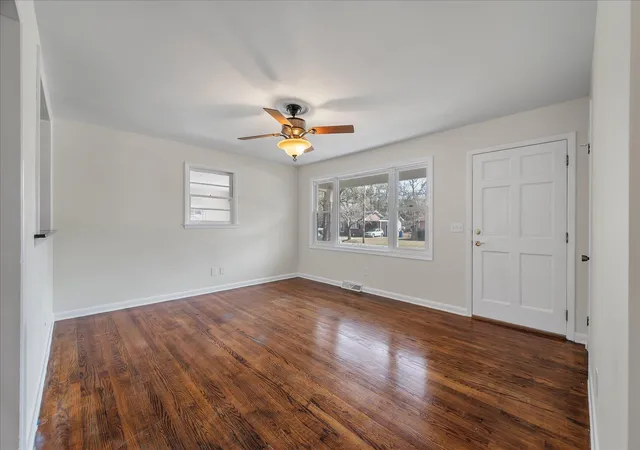 Photo 4 of Single family home for sale at 2213 Pinehurst Ave, Charleston, SC 29414 | MLS# 26001059 | Listing updated on 2026-08-05