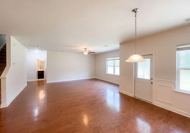 Photo 3 of Single family home for sale at 301 Decatur Dr, Summerville, SC 29486 | MLS# 26022713 | Listing updated on 2026-08-20