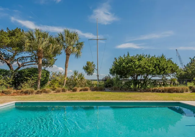5th image of 405 Seabreeze Ln, Sullivans Island, SC 29482 | MLS# 26010785