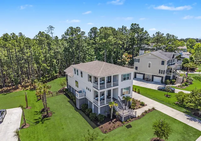 2nd image of 2012 Brick Kiln Pkwy, Mount Pleasant, SC 29466 | MLS# 26021871