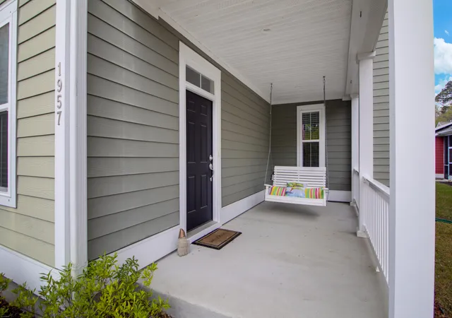 Homes for sale in Charleston, SC | 1957 Gammon St, Charleston, SC 29414 | MLS# 26008553