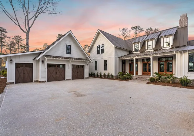 Photo 4 of Single family home for sale at 114 Peninsula Dr, Ravenel, SC 29470 | MLS# 26001352 | Listing updated on 2026-08-14
