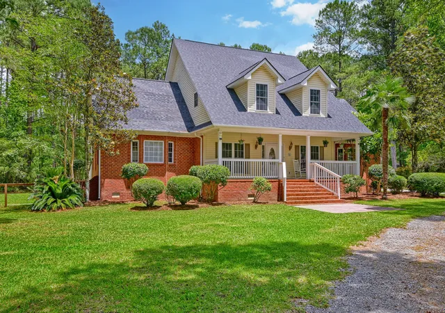 2nd image of 132 Cherrywood Dr, Summerville, SC 29483 | MLS# 26015517