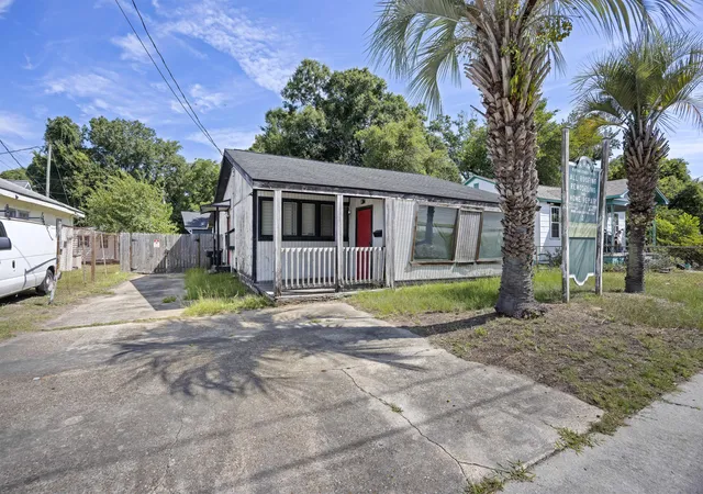 Single family home for sale at 2034 Morningside Dr, North Charleston, SC 29405 | MLS# 26020453