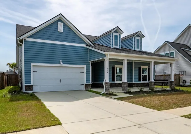Photo 3 of Single family home for sale at 974 Arrowwood Way, Summerville, SC 29485 | MLS# 26022685 | Listing updated on 2026-08-15