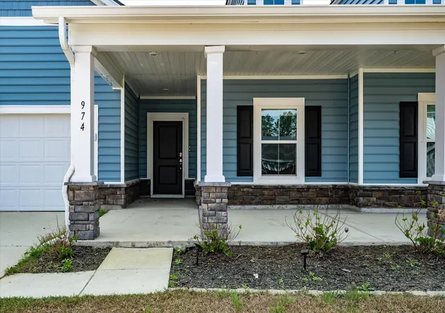Photo 4 of Single family home for sale at 974 Arrowwood Way, Summerville, SC 29485 | MLS# 26022685 | Listing updated on 2026-08-15
