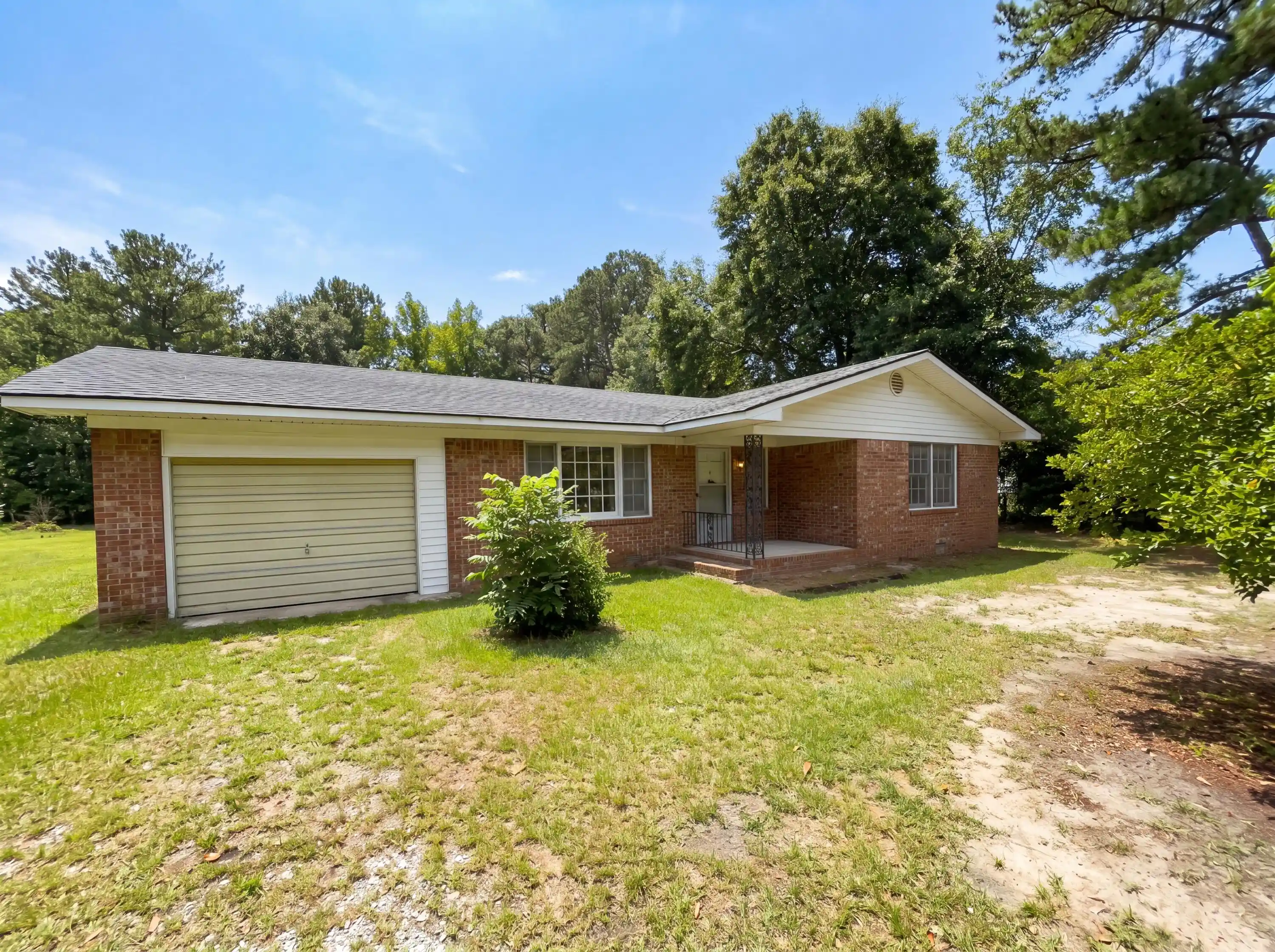 Photo 1 of Single family home for sale at 15 Altman Rd, Hampton, SC 29924 | MLS# 26029080 | Listing updated on 2026-10-23