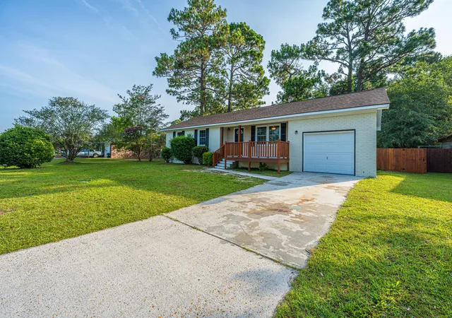 2nd image of 104 Forest Ln, Summerville, SC 29486 | MLS# 26018643