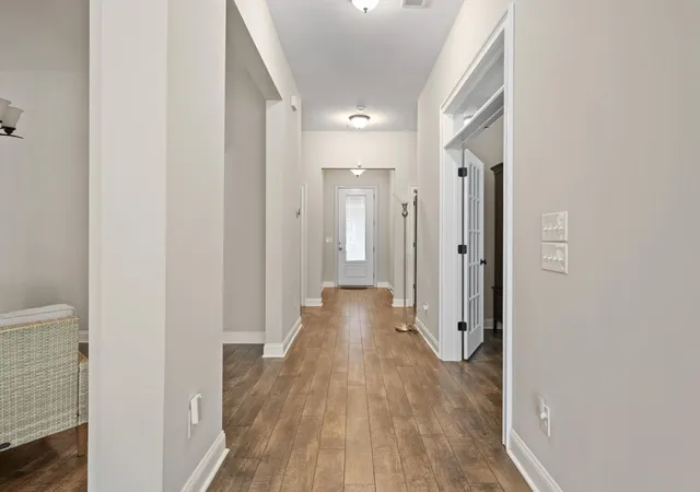 5th image of 3957 Bryson Ln, Mount Pleasant, SC 29466 | MLS# 26022735