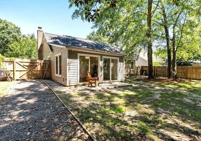 Photo 3 of Single family home for sale at 116 Chownings Ln, Goose Creek, SC 29445 | MLS# 26017141 | Listing updated on 2026-10-02