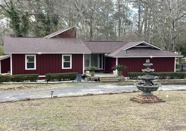 1st image of 7 Dogwood Ln, Walterboro, SC 29488 | MLS# 26006322