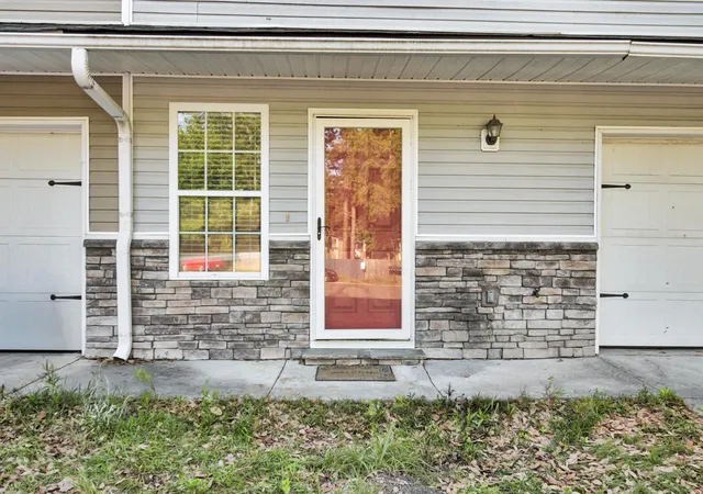 Photo 3 of Townhouse for sale at 212 Tyner Trl, Summerville, SC 29486 | MLS# 26019444 | Listing updated on 2026-09-08