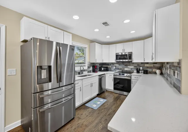 Photo 3 of Single family home for sale at 112 Pullman Ave, Summerville, SC 29486 | MLS# 26020199 | Listing updated on 2026-08-25