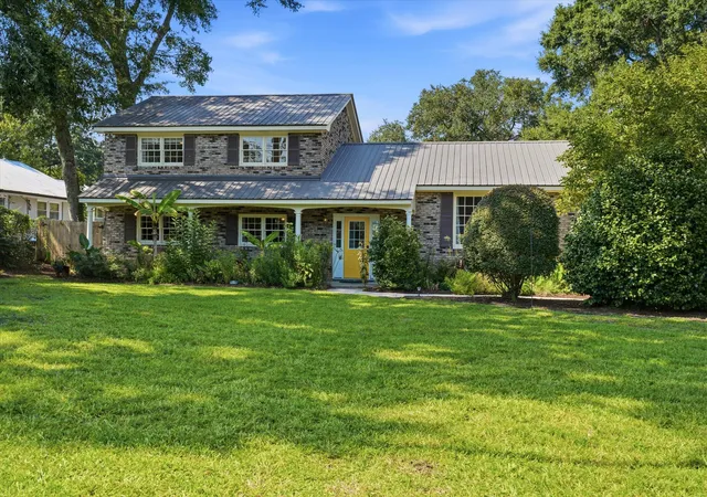 2nd image of 454 Trapier Dr, Charleston, SC 29412 | MLS# 26023737