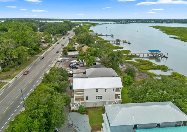 Photo 1 of Single family home for sale at 108 Factory Crk Ct, Beaufort, SC 29907 | MLS# 26024601 | Listing updated on 2026-08-31