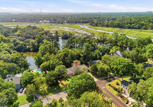 45th image of 860 N Shem Dr, Mount Pleasant, SC 29464 | MLS# 26022590