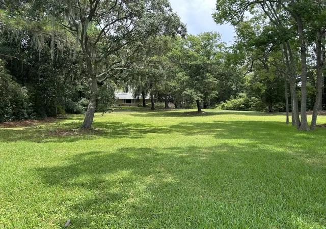 5th image of 860 N Shem Dr, Mount Pleasant, SC 29464 | MLS# 26022590