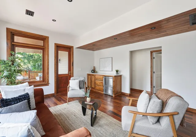 Photo 3 of Single family home for sale at 28 Gordon St, Charleston, SC 29403 | MLS# 26019889 | Listing updated on 2026-08-28