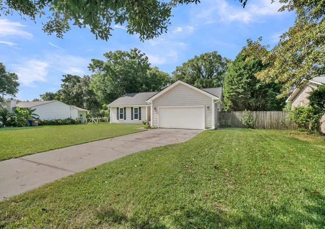 Photo 2 of Single family home for sale at 1311 Driftwood Dr, Charleston, SC 29412 | MLS# 26023490 | Listing updated on 2026-09-16