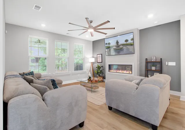 Photo 1 of Single family home for sale at 608 S Pointe Blvd, Summerville, SC 29483 | MLS# 26021857 | Listing updated on 2026-10-08