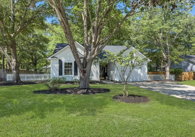 2nd image of 8503 William Moultrie Dr, North Charleston, SC 29420 | MLS# 26023006