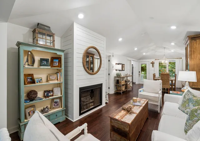Photo 3 of Single family home for sale at 42 Twin Oaks Ln, Isle Of Palms, SC 29451 | MLS# 26022539 | Listing updated on 2026-08-15