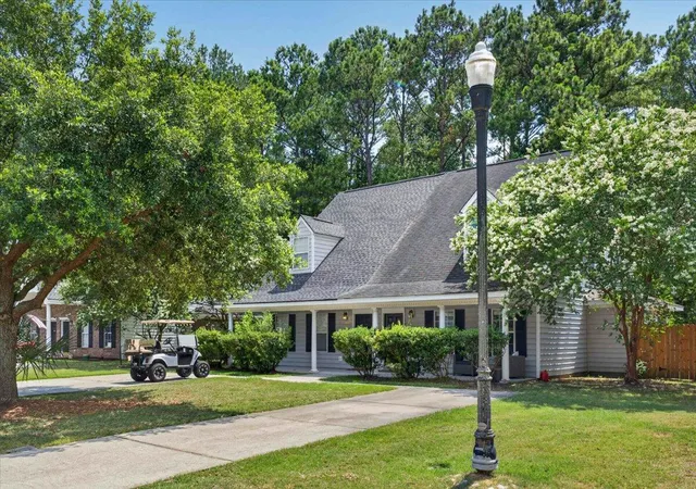 Homes for sale in Mount Pleasant, SC | 2140 Kings Gate Ln, Mount Pleasant, SC 29466 | MLS# 26019617
