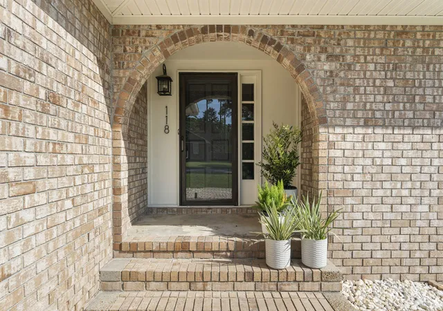 Photo 3 of Single family home for sale at 118 Bramwell Dr, Summerville, SC 29485 | MLS# 26023600 | Listing updated on 2026-09-15