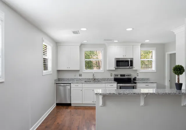 Photo 3 of Single family home for sale at 71 Gadsden St, Charleston, SC 29401 | MLS# 26020890 | Listing updated on 2026-09-08