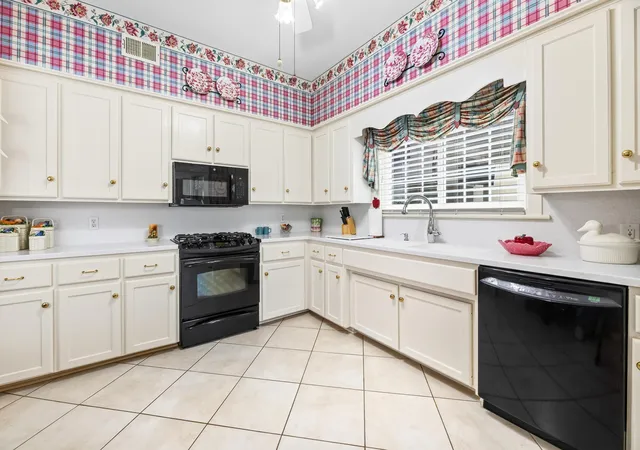 Photo 4 of Single family home for sale at 2418 Broughton St, Orangeburg, SC 29115 | MLS# 26022502 | Listing updated on 2026-08-07