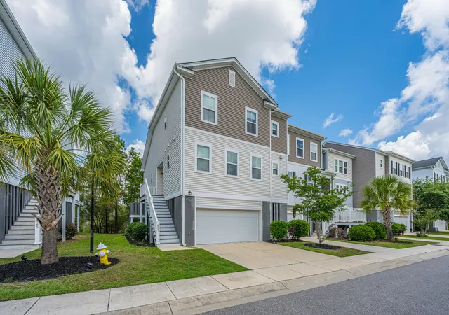 Homes for sale in Johns Island, SC | 631 Mclernon Tr, Johns Island, SC 29455 | MLS# 26015619