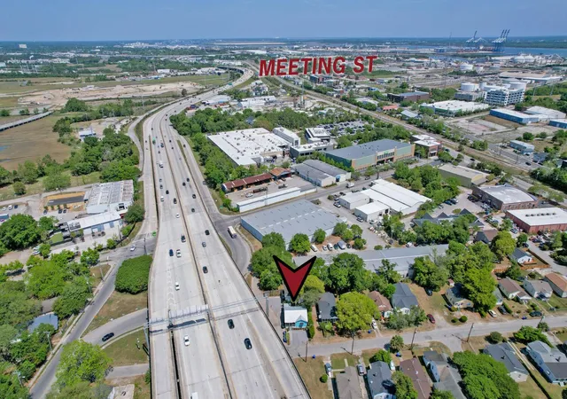 Listing Photo 4 - Condo for sale in building located at 2128 Courtland Ave, Charleston, SC 29403