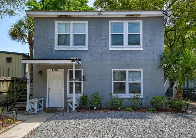 Listing Photo 5 - Condo for sale in building located at 2128 Courtland Ave, Charleston, SC 29403