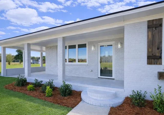 Photo 2 of Single family home for sale at 1142 Pearson Rd, Manning, SC 29102 | MLS# 26023069 | Listing updated on 2026-08-20