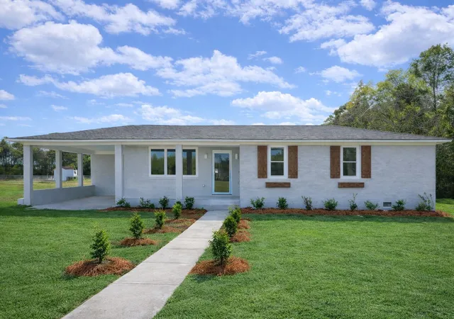 Photo 4 of Single family home for sale at 1142 Pearson Rd, Manning, SC 29102 | MLS# 26023069 | Listing updated on 2026-08-20