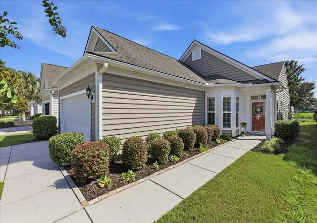 2nd image of 111 Harbor Point Ct, Summerville, SC 29486 | MLS# 26023521