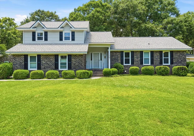 Homes for sale in Goose Creek, SC | 126 Fox Chase Dr, Goose Creek, SC 29445 | MLS# 26018464