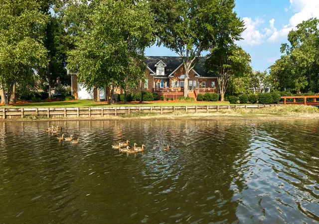 Photo 3 of Single family home for sale at 65 Reedy Ct, Manning, SC 29102 | MLS# 26022037 | Listing updated on 2026-08-06