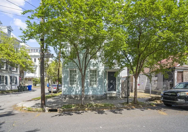 Homes for sale in Charleston, SC | 160 Smith, Charleston, SC 29403 | MLS# 26010875