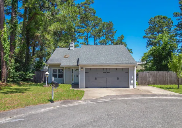 Photo 1 of Single family home for sale at 107 White Water Ct, Summerville, SC 29486 | MLS# 26016863 | Listing updated on 2026-08-19