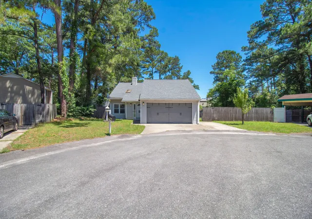 Photo 2 of Single family home for sale at 107 White Water Ct, Summerville, SC 29486 | MLS# 26016863 | Listing updated on 2026-08-19