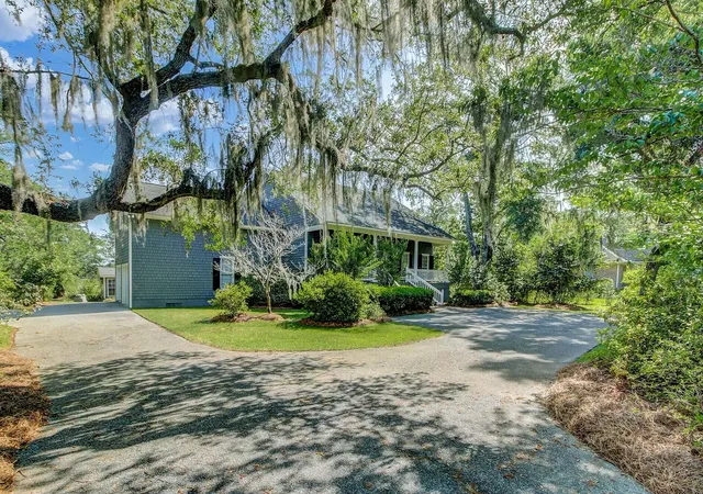 Photo 3 of Single family home for sale at 8704 Middleton Point Ln, Edisto Island, SC 29438 | MLS# 26023524 | Listing updated on 2026-09-22