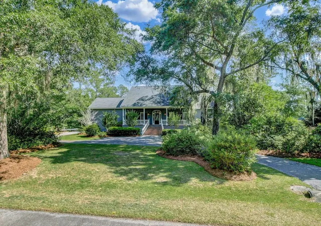 Photo 4 of Single family home for sale at 8704 Middleton Point Ln, Edisto Island, SC 29438 | MLS# 26023524 | Listing updated on 2026-09-22