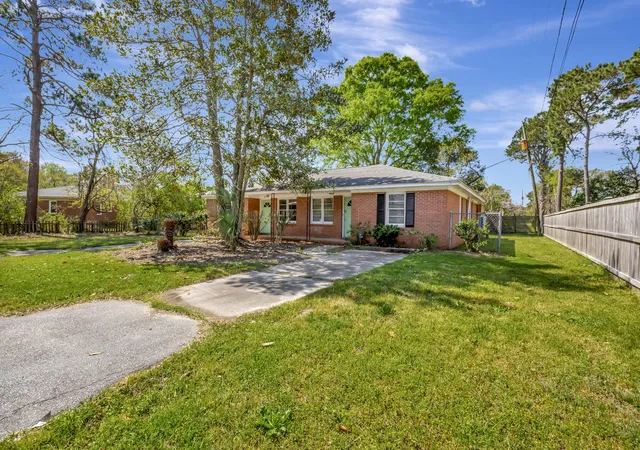 3rd image of 767 Bermuda St, Charleston, SC 29412 | MLS# 26007971