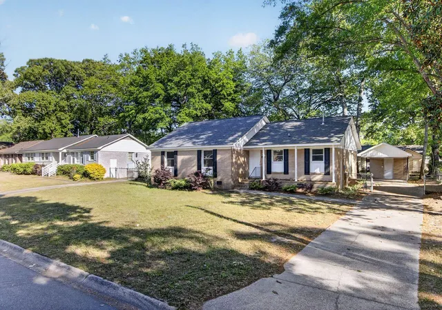 Homes for sale in North Charleston, SC | 3367 Dublin Rd, North Charleston, SC 29420 | MLS# 26010652