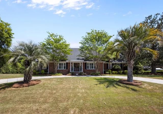 Photo 1 of Single family home for sale at 48 Wespanee Dr, Charleston, SC 29407 | MLS# 26010124 | Listing updated on 2026-09-08